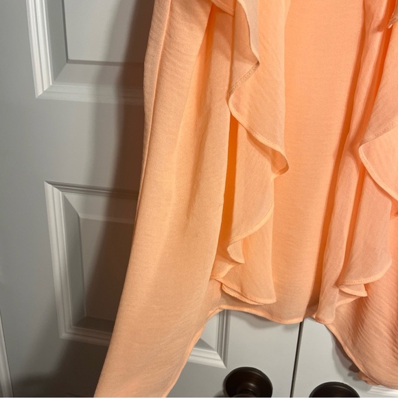 NEW Maurice’s Women's Light Orange Ruffle Cami Blouse Top size M - Picture 3 of 9